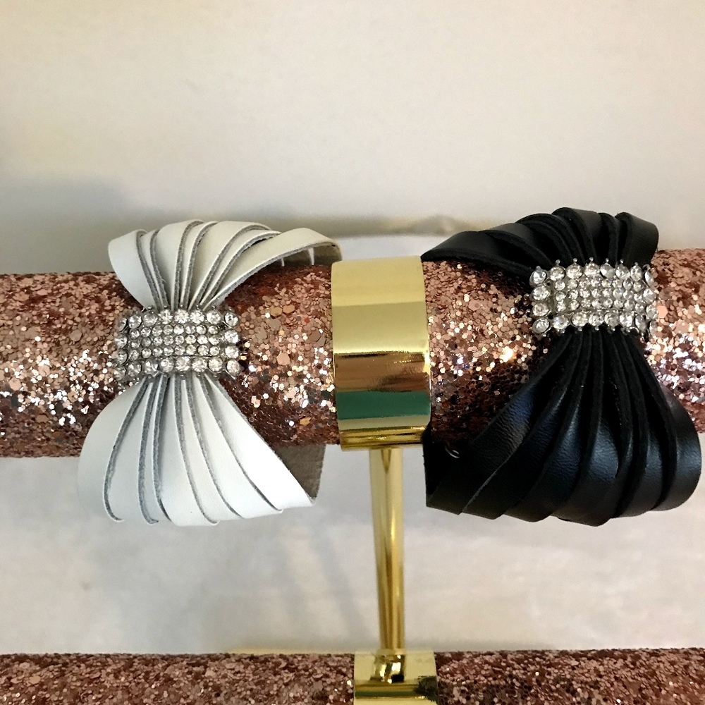 Black or White Leather Bracelet with Rhinestone
